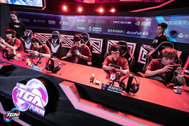 待和运动员 待和运动员